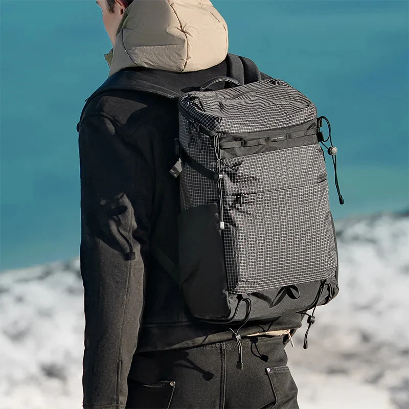 NANO: Reiserucksack für 17-Zoll-Laptops