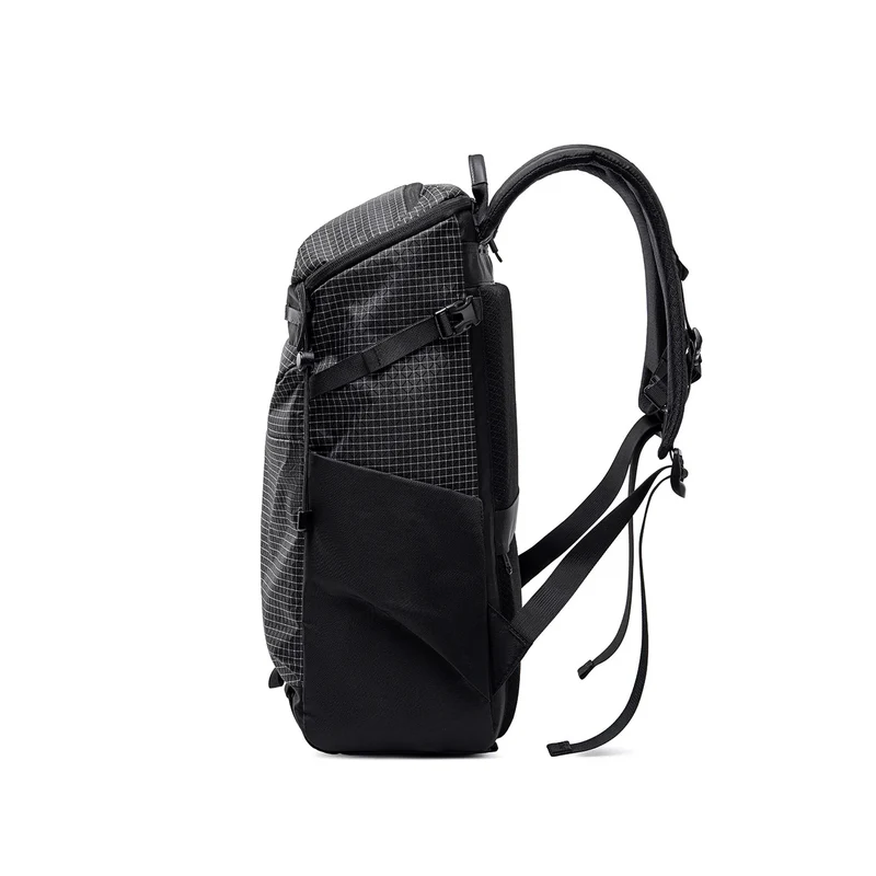 NANO: Reiserucksack für 17-Zoll-Laptops