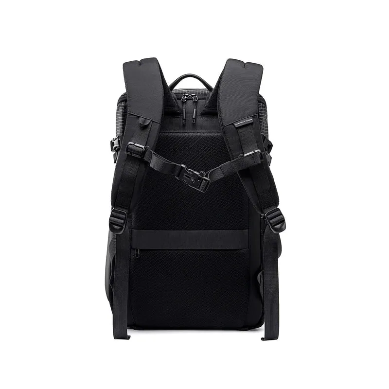 NANO: Reiserucksack für 17-Zoll-Laptops