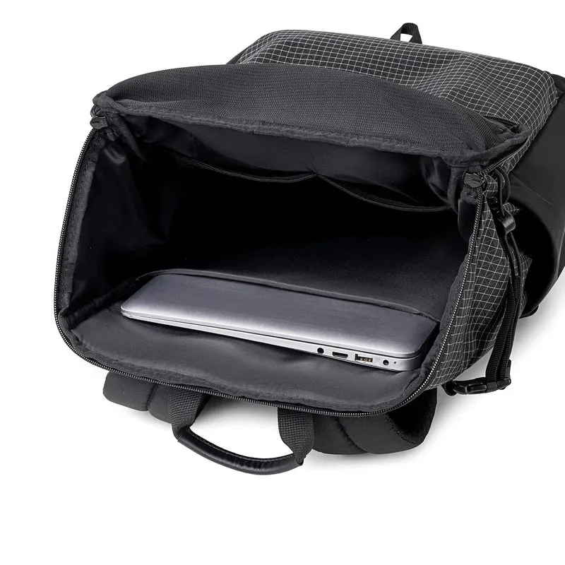 NANO: Reiserucksack für 17-Zoll-Laptops