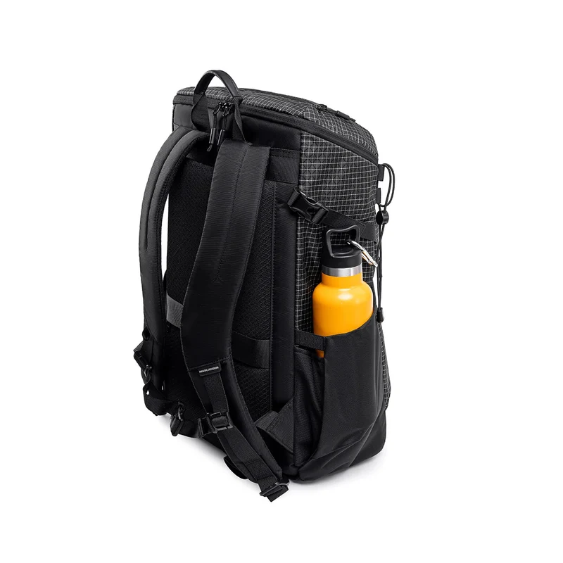 NANO: Reiserucksack für 17-Zoll-Laptops