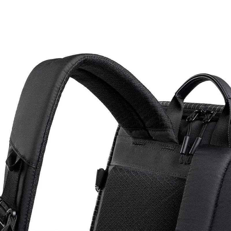 NANO: Reiserucksack für 17-Zoll-Laptops