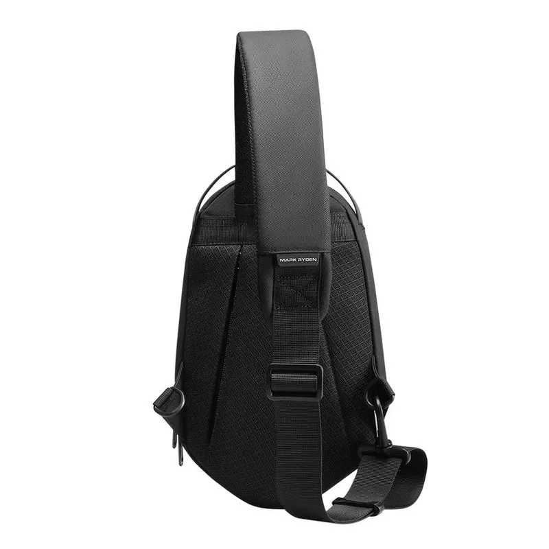 SAVIO: Ergonomische Schultertasche in Rautenform