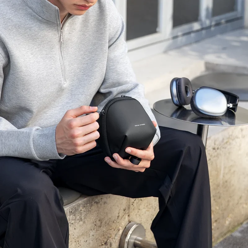 CUBE: Gadget-Reisetasche