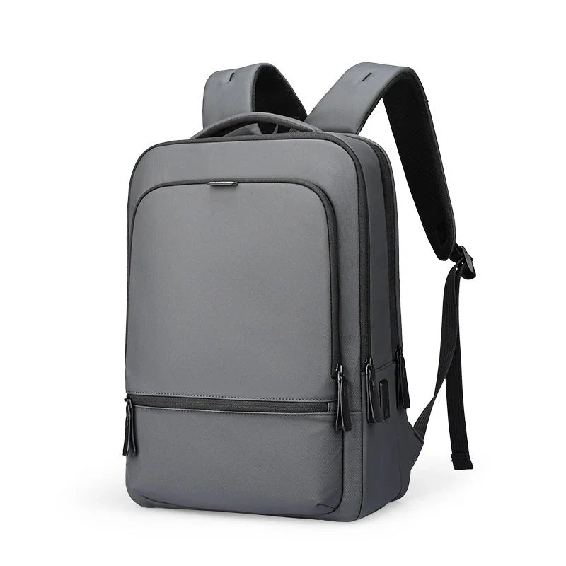 VIATOR: Wasserabweisender 15.6"-Laptop-Rucksack
