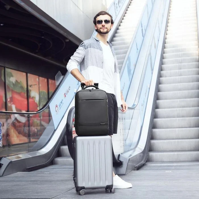 WALKER: Laptop-Rucksack für Reisen mit USB-Anschluss