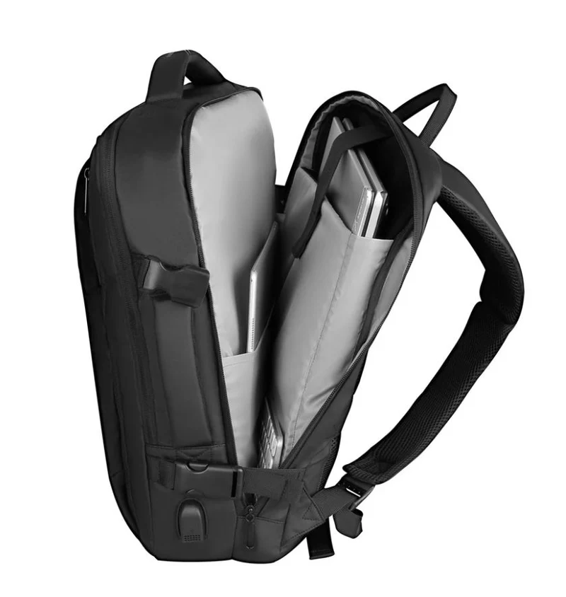 AVIATOR: 15.6" wasserabweisender Reiserucksack