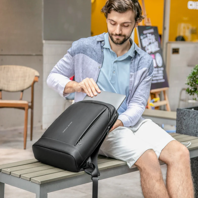 METROPOLITAN: Ultraschlanker 15.6-Zoll-Laptop-Rucksack für Arbeit und Reisen