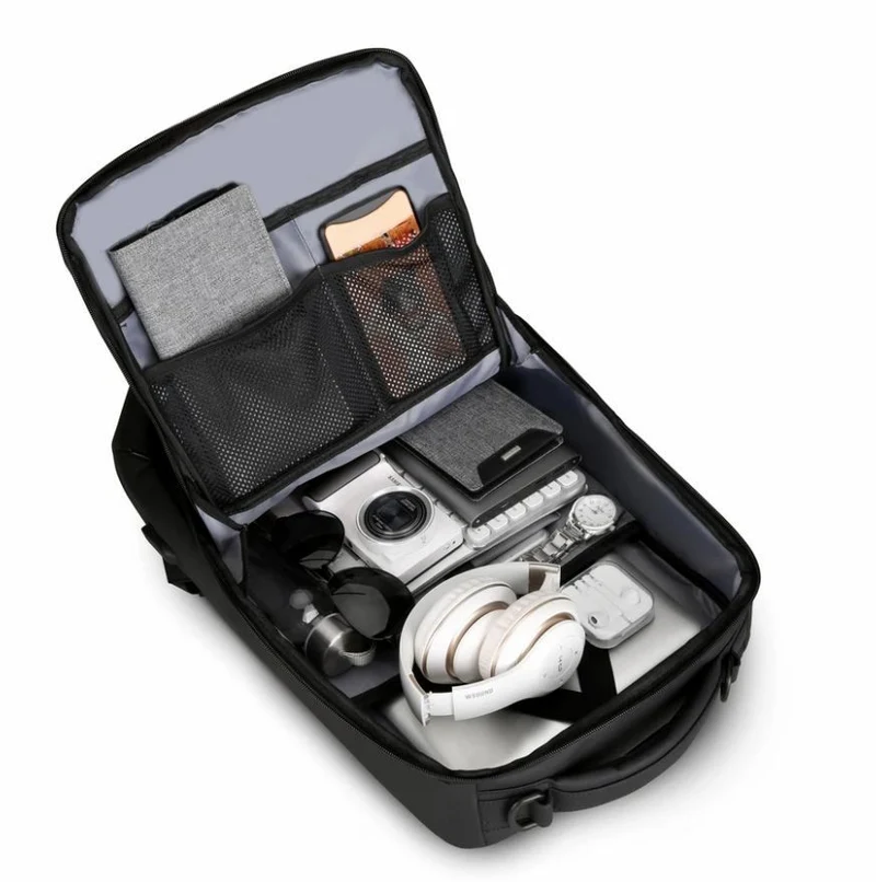 VOYAGER: Geräumiger, businesstauglicher Laptop-Rucksack