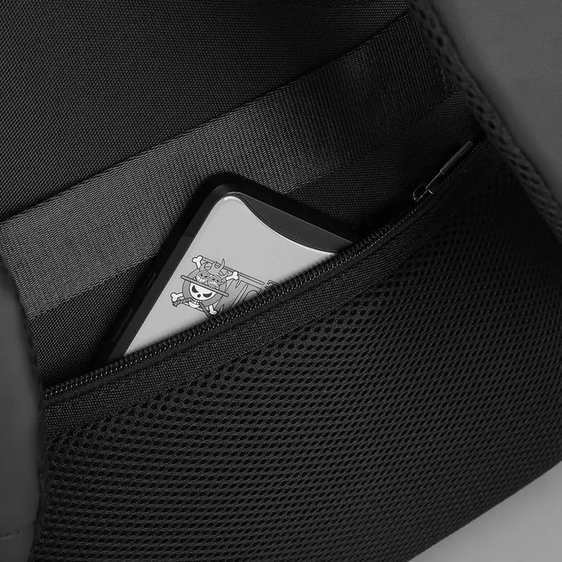 VOYAGER: Geräumiger, businesstauglicher Laptop-Rucksack