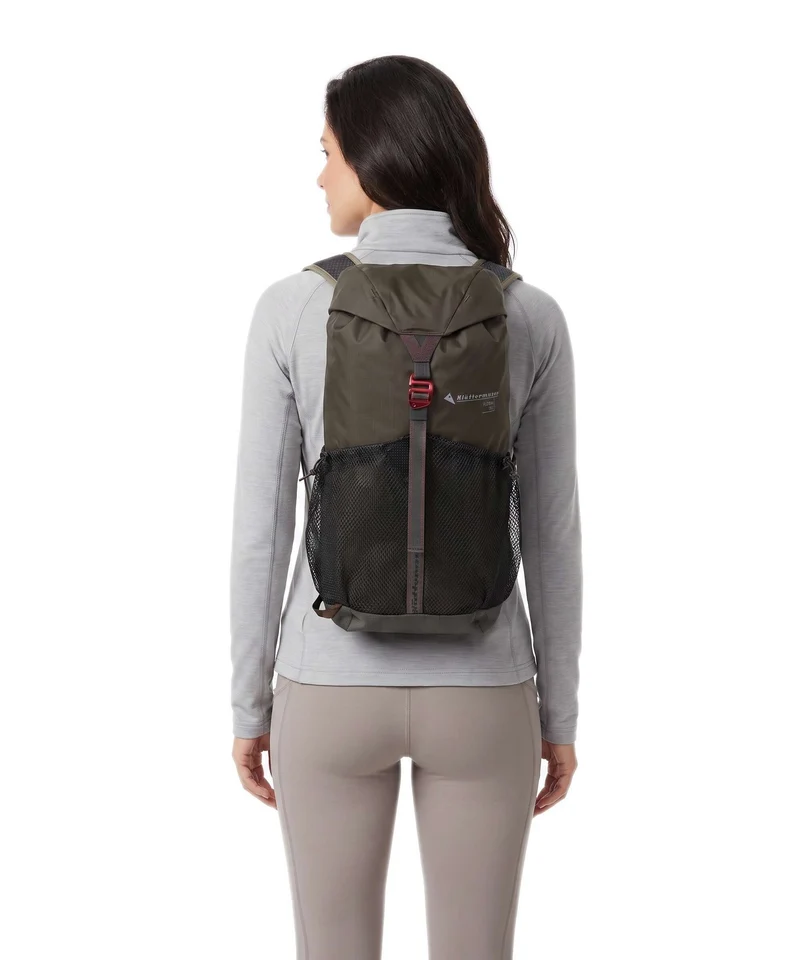 Klättermusen Fjörm 18 Trekkingrucksack slate brown