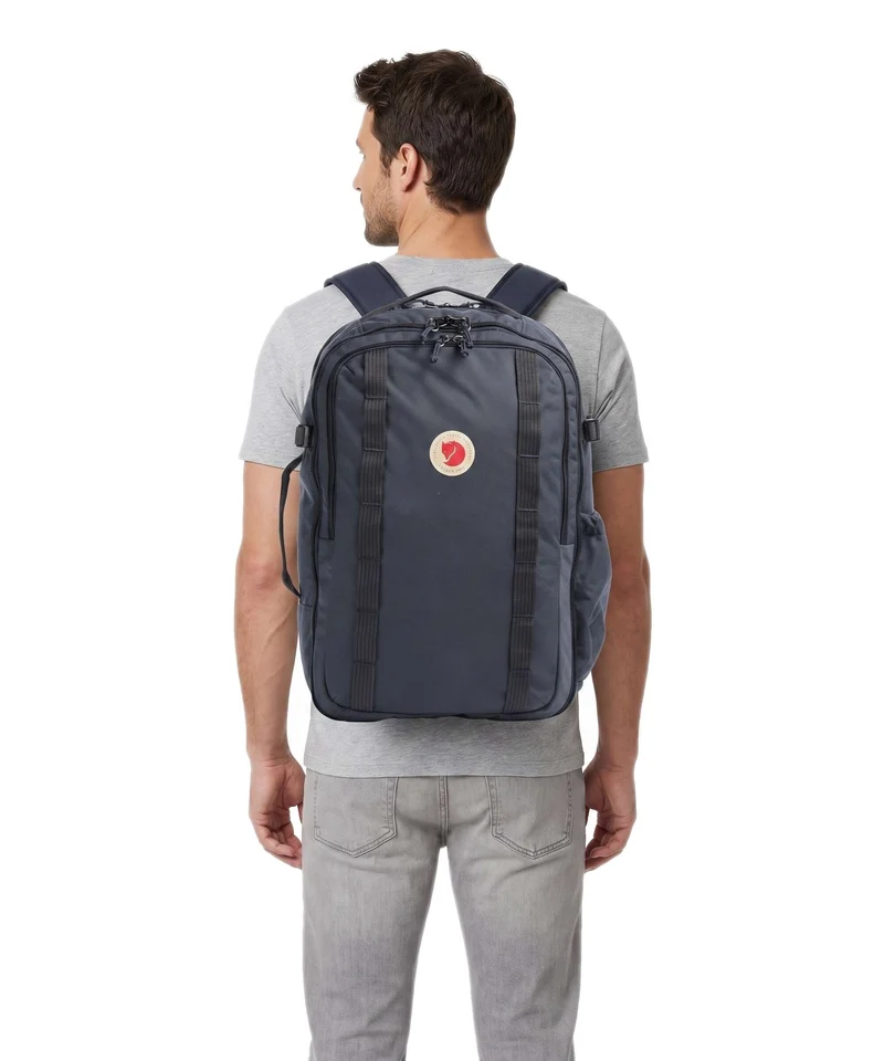 Fjällräven Travel 30 Reiserucksack coal black