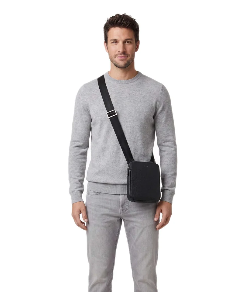 BOSS Crosstown Umhängetasche black