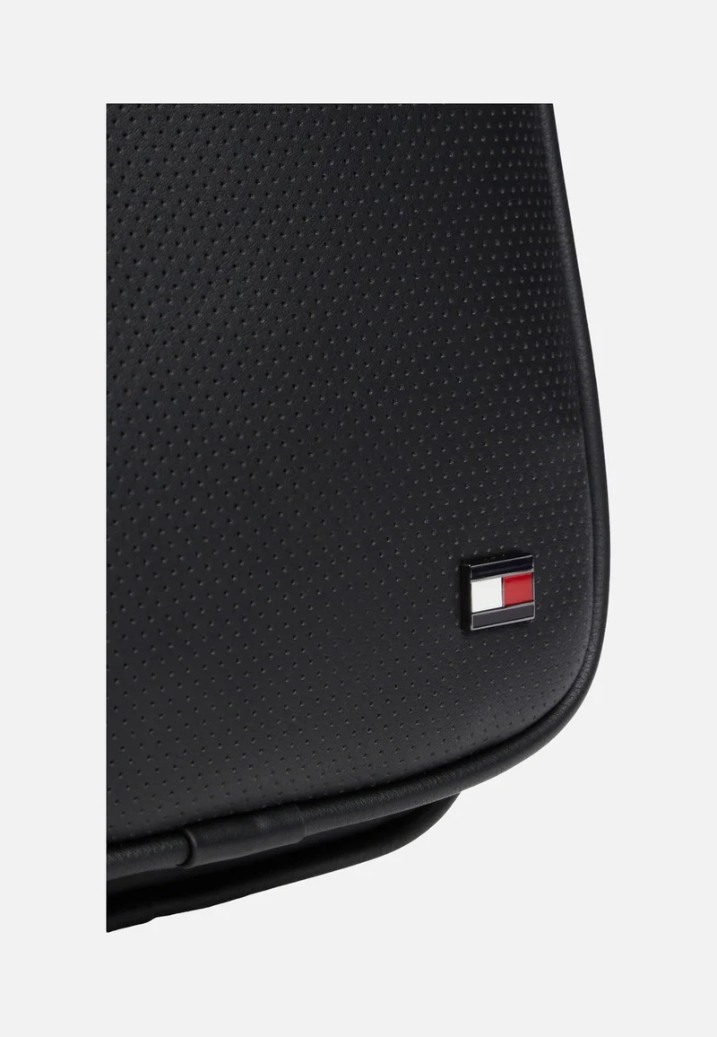 TH Foundation Sling Bag Black - Sling Bag