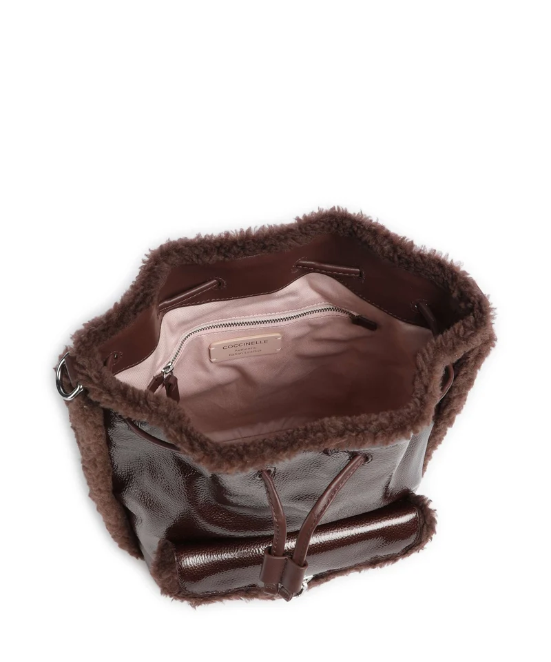 Coccinelle Beat Bucket Handtasche berry