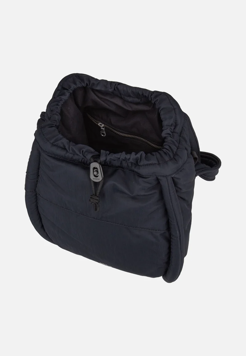 Curve Bucket Black - Bucket Bag