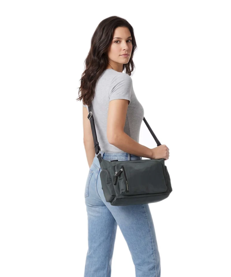 Mandarina Duck Hunter Umhängetasche urban chic