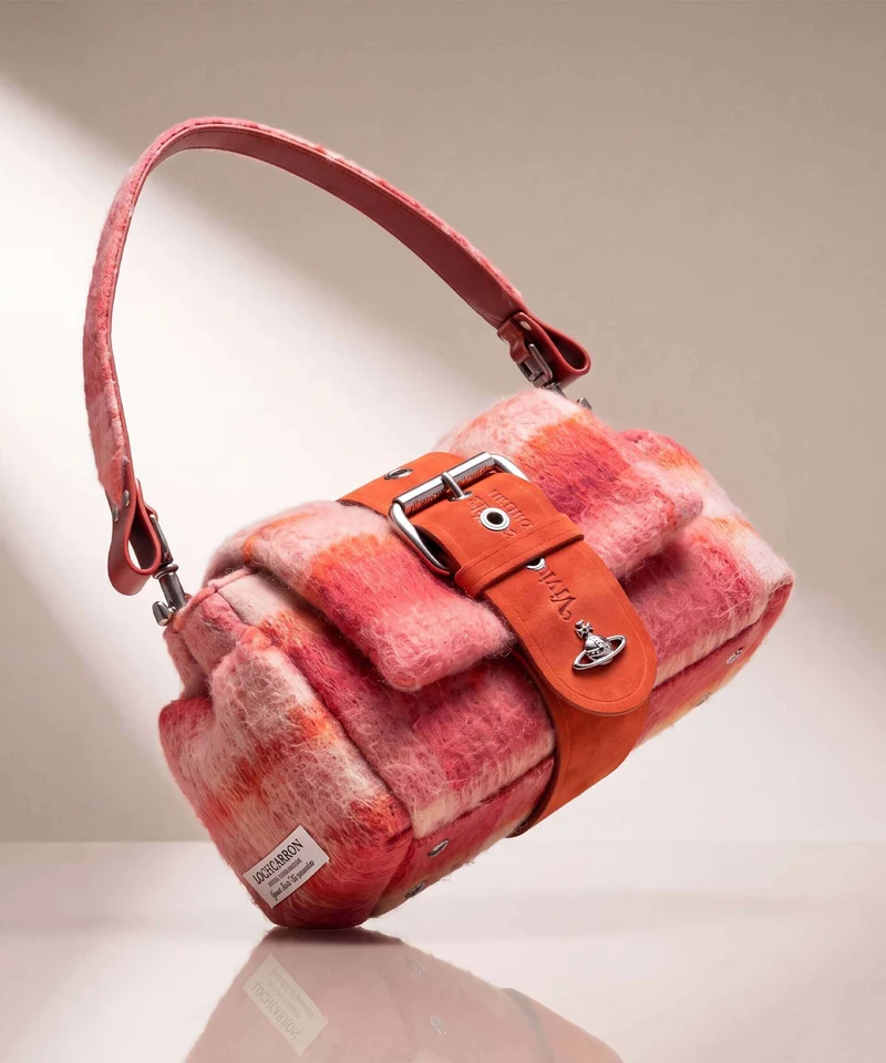 Vivienne Westwood Hazel Treasure Tartan Mohair Schultertasche fraser pink