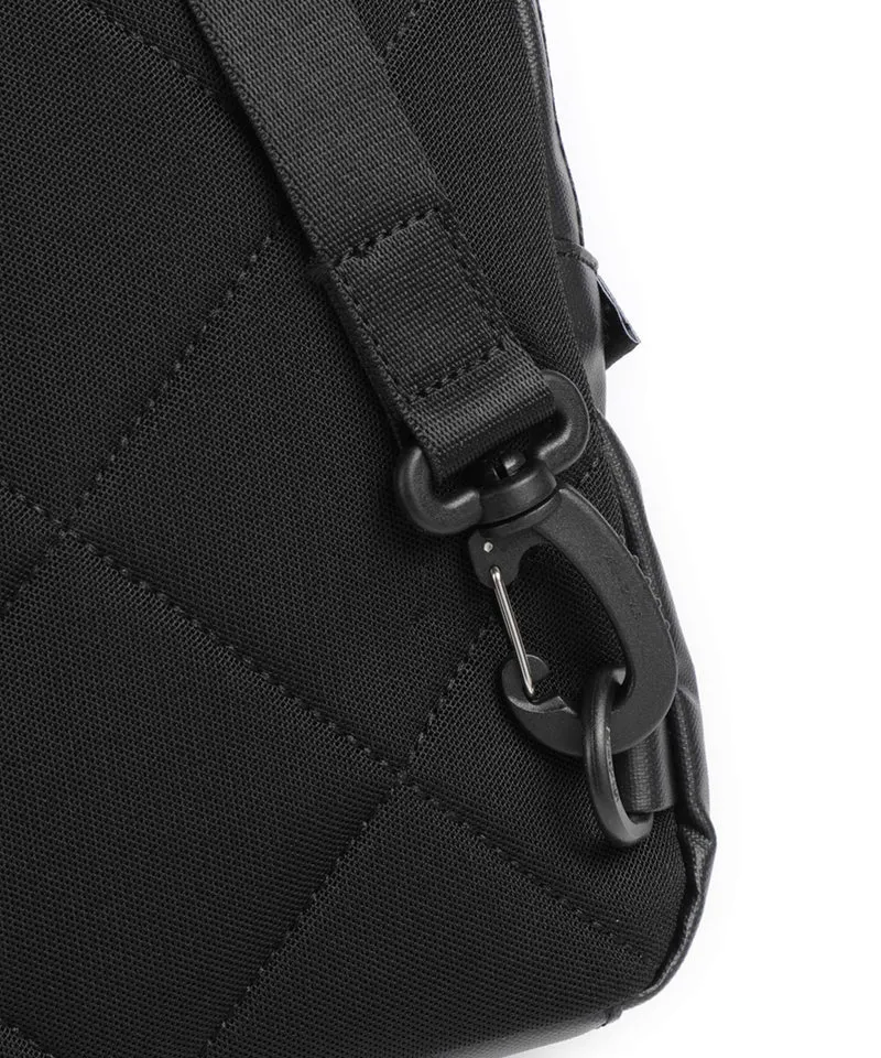 Mandarina Duck Coated Slingbag black