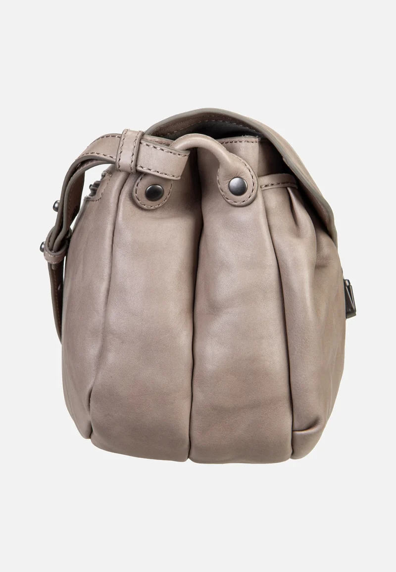 Mrs. Coconut Cake Roasted Cashew - Saddle Bag