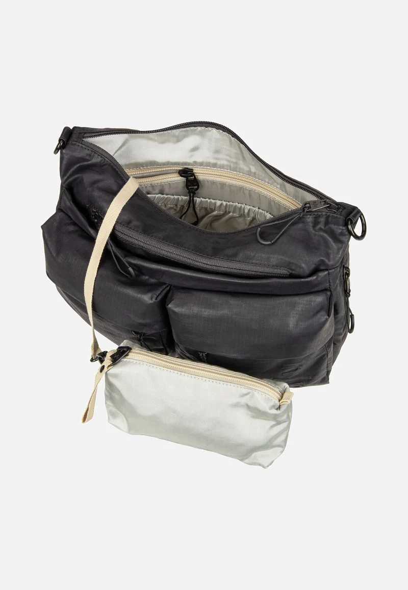 Mogami Black - Crossbody Bag
