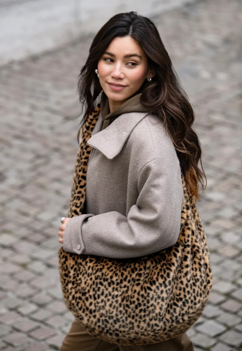 Moonbag Leo Fake Fur - Hobo Bag
