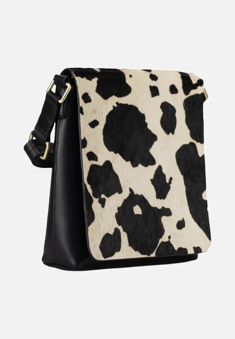 Furry Cow Shoulder Bag S 3124 Black - Schultertasche