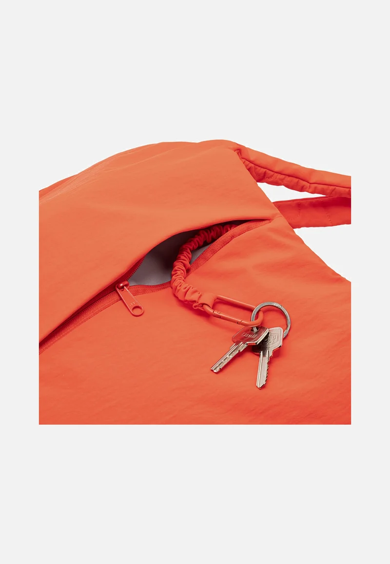 Cleo Coral - Shopper