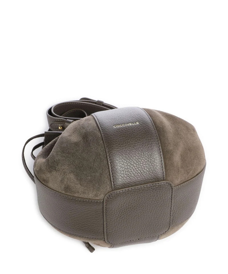 Coccinelle Boom Bucket Handtasche fango