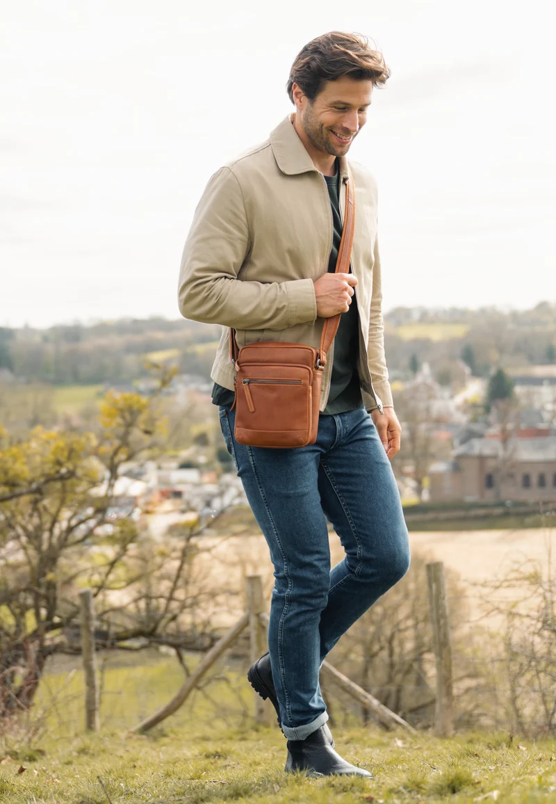 Birmingham 0980 Cognac - Crossbody Bag