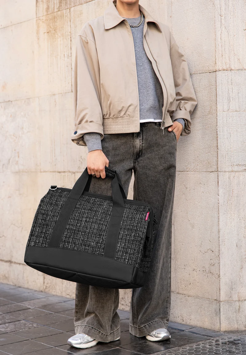 Allrounder L Bouclé Black - Weekender