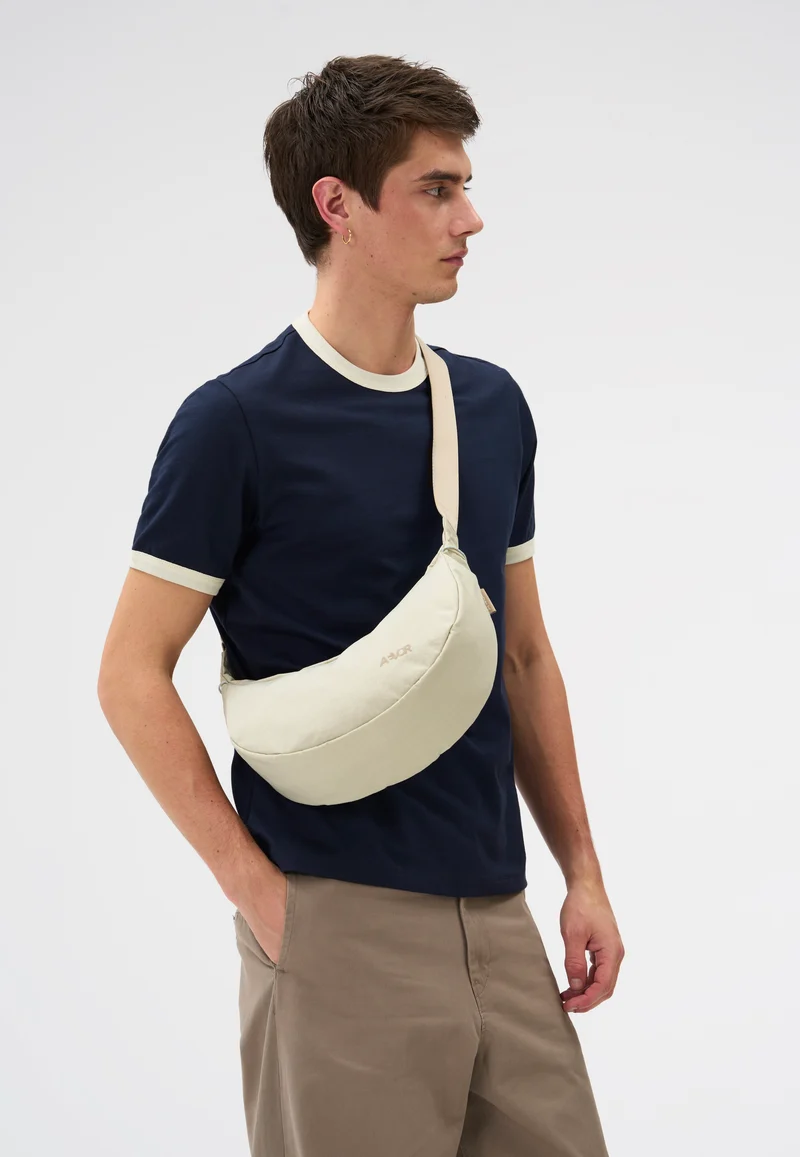Sling Small Off-White - Sling Bag
