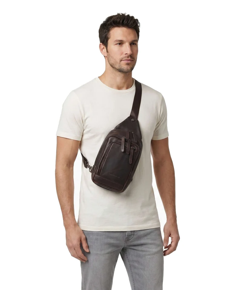 The Chesterfield Brand Wax Pull Up Cow Riga Slingbag brown