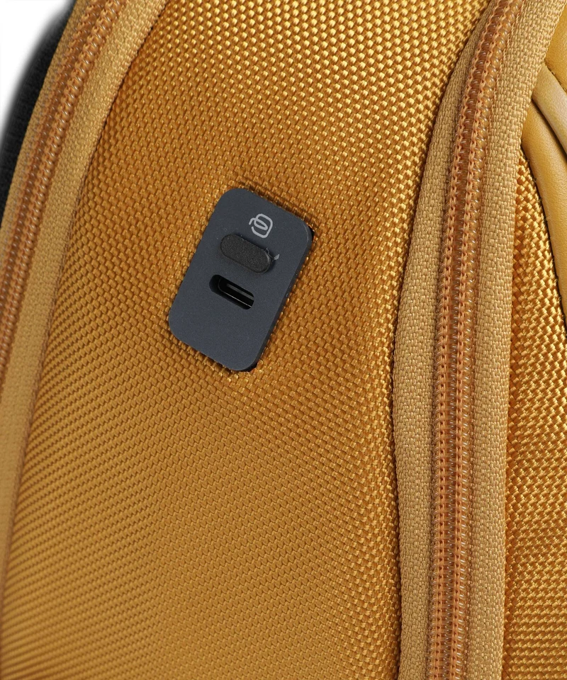 Piquadro Lyss Ryanair Reiserucksack yellow