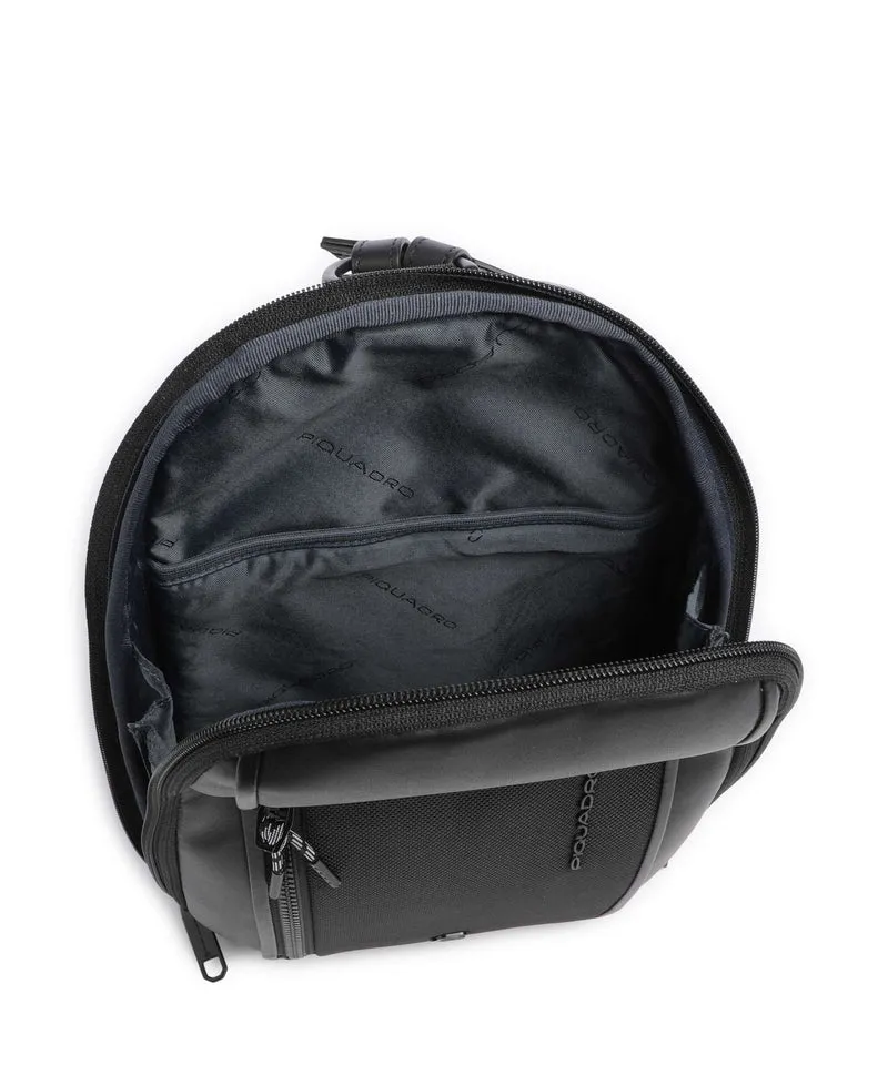 Piquadro Lyss Slingbag black