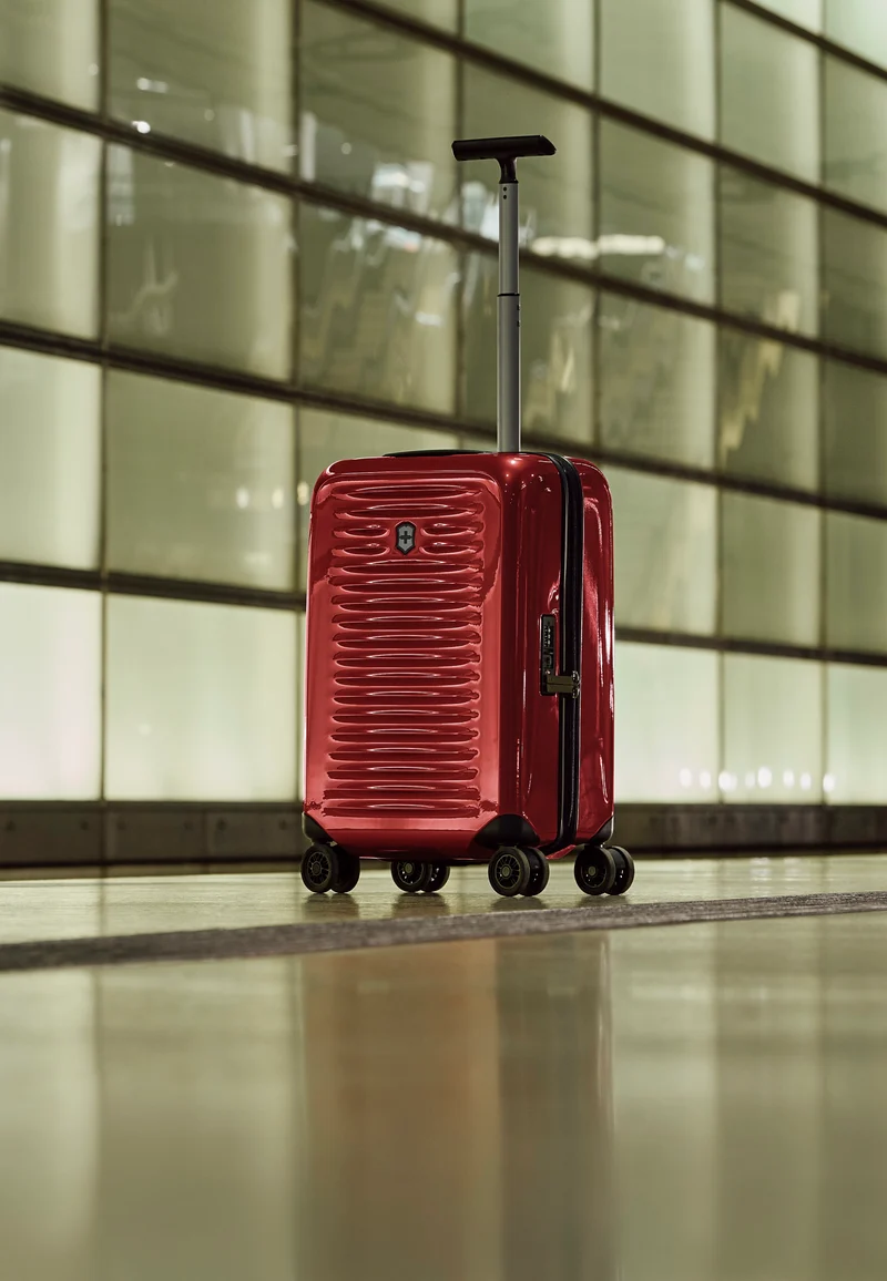 Airox Frequent Flyer Hardside Carry-On Victorinox Red - Koffer