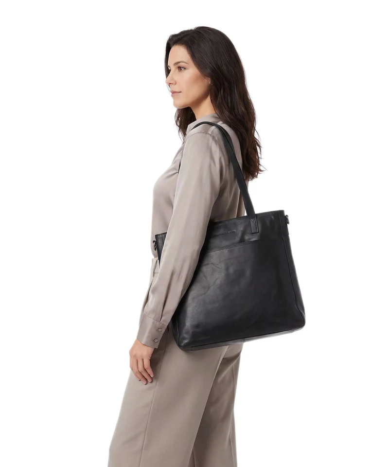 The Chesterfield Brand Wax Pull Up Cow Mosel Shopper black