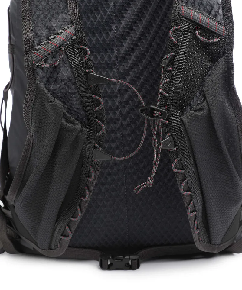 Klättermusen Skrymner 20 Wanderrucksack raven