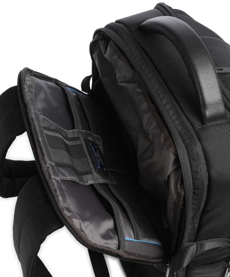 Piquadro Brief 2 Reiserucksack black