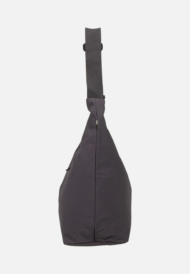 T-Shape Bag Monochrome Black - Schultertasche
