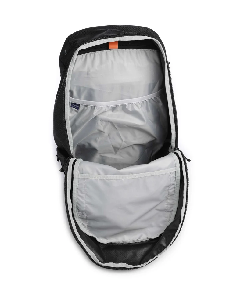 Deuter Futura 27 Wanderrucksack black