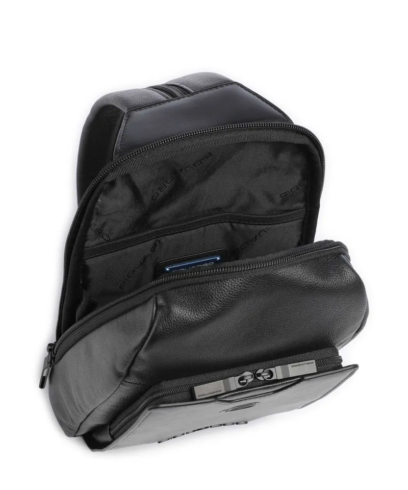 Piquadro Ael Slingbag black