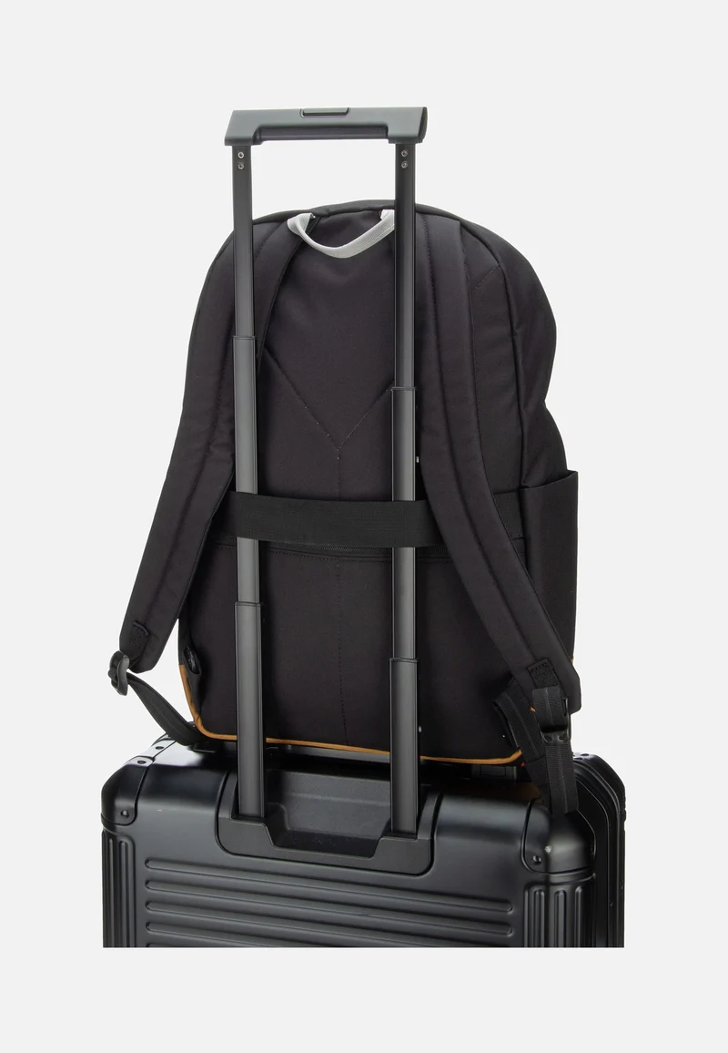 GO 25L Jet Black - Rucksack