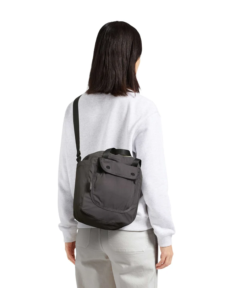 Bellroy Cinch 9 Bucket Handtasche black