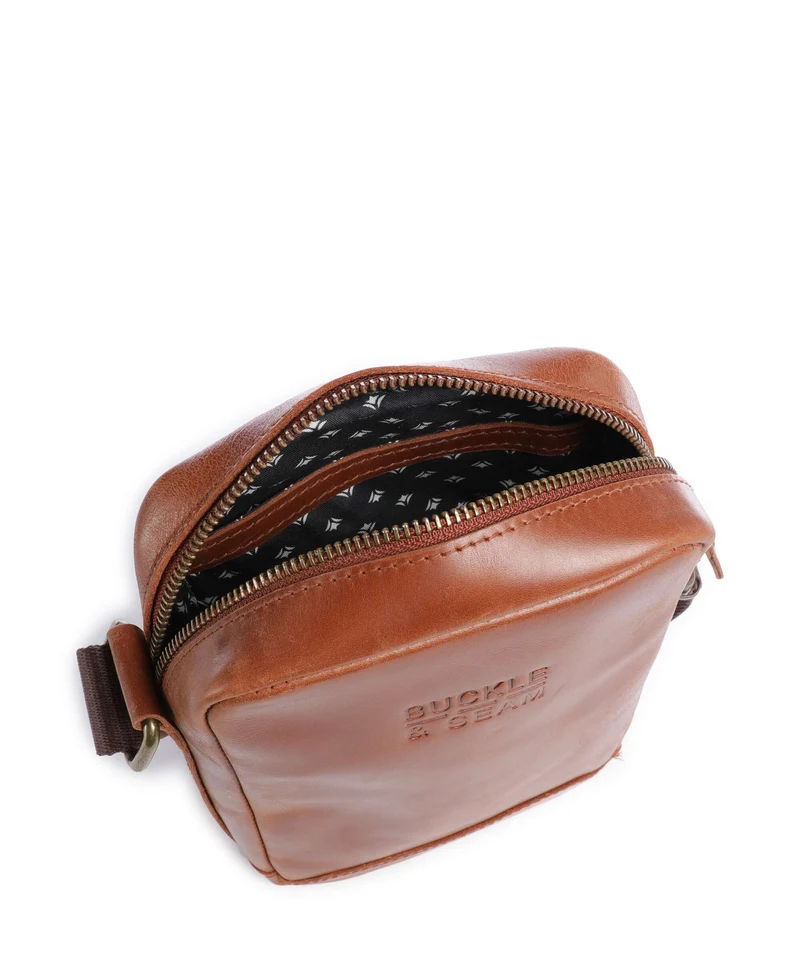 Buckle & Seam Crazy Horse Runner Umhängetasche cognac