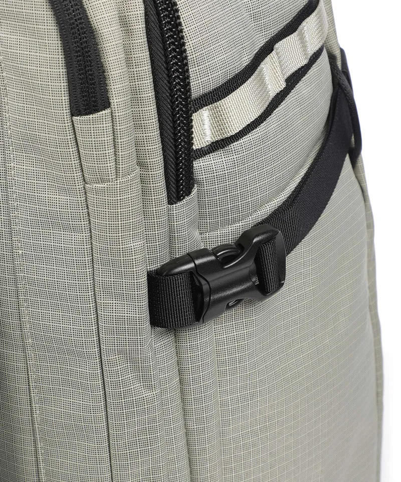 Patagonia Black Hole MLC Reiserucksack weathered stone
