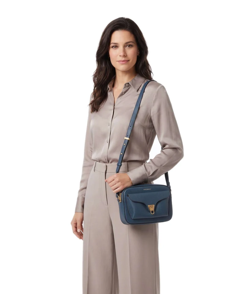 Coccinelle Beat Soft Umhängetasche deep blue