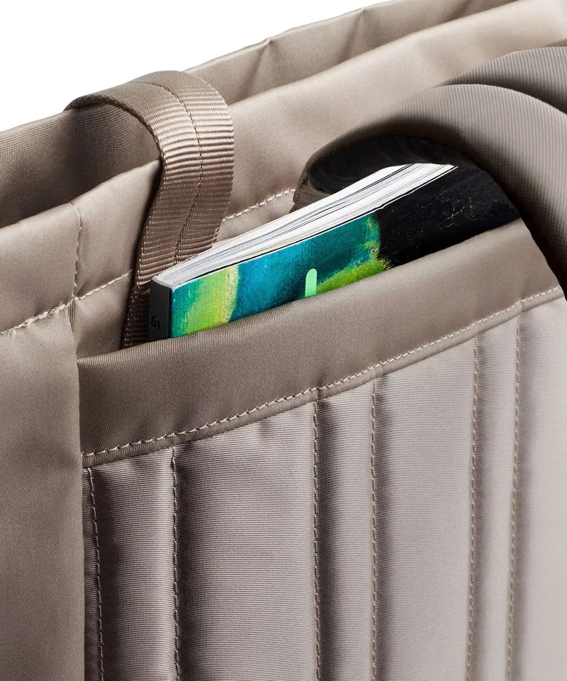 Bellroy Laneway 18 Rucksack-Tasche fawn