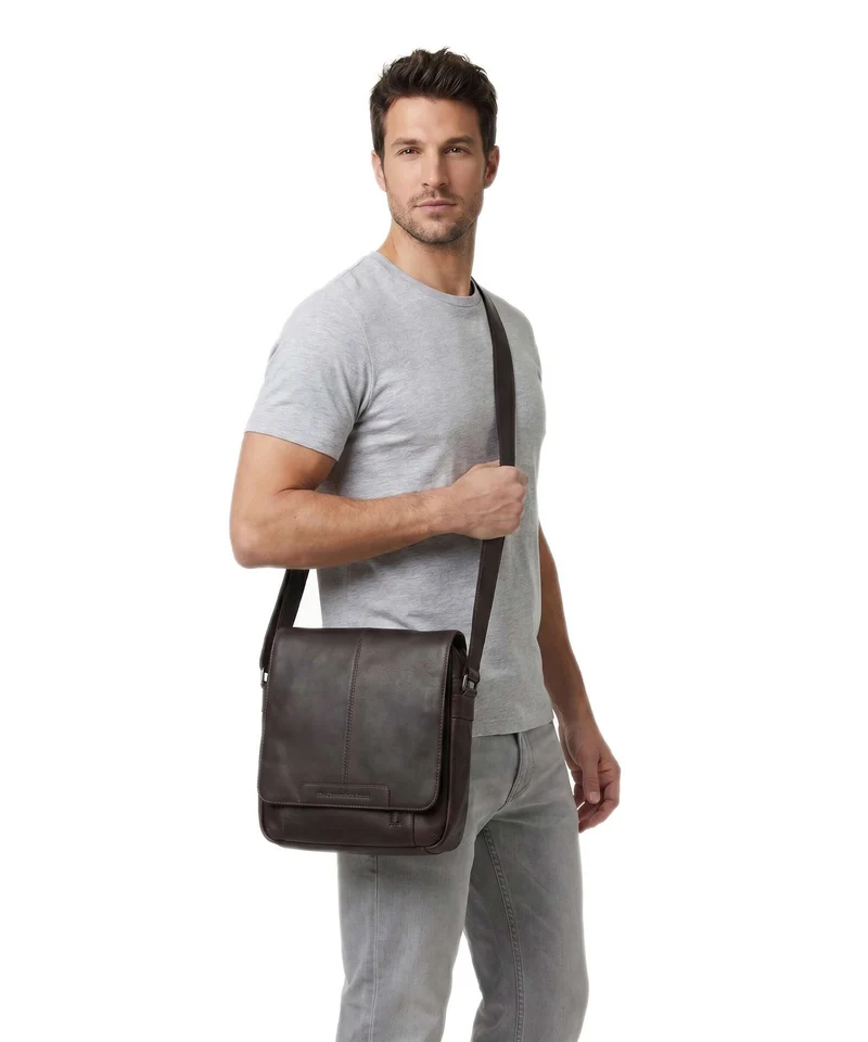 The Chesterfield Brand Raphael Schultertasche brown