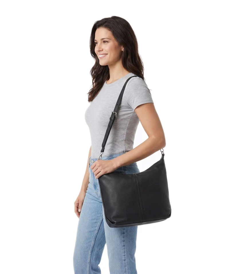 Liebeskind Paris Small Pebble M Beuteltasche black